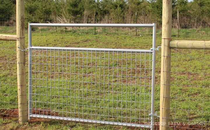 Ridgetop Farm and Garden | Instaling our Goat Fence